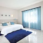 Holly Βίλα Βιλαμούρα