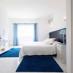 Holly Villa